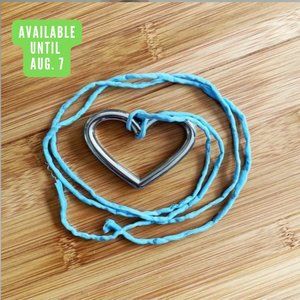 Lisa Says Gah Brooke Callahan 90s Silver Heart Pendant Cord Necklace Light Blue